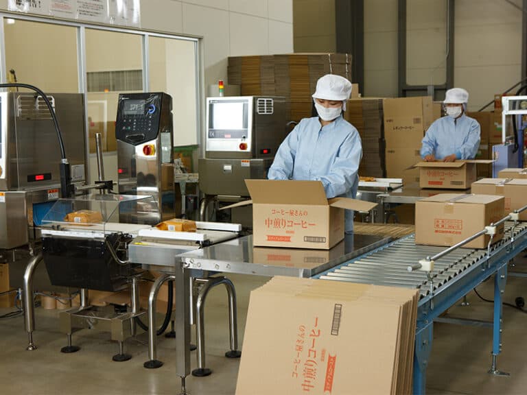 コーヒー包装スタッフの仕事に興味がありますか?食品工場で活躍できる仕事内容や求人情報を知る前に押さえておきたいポイント